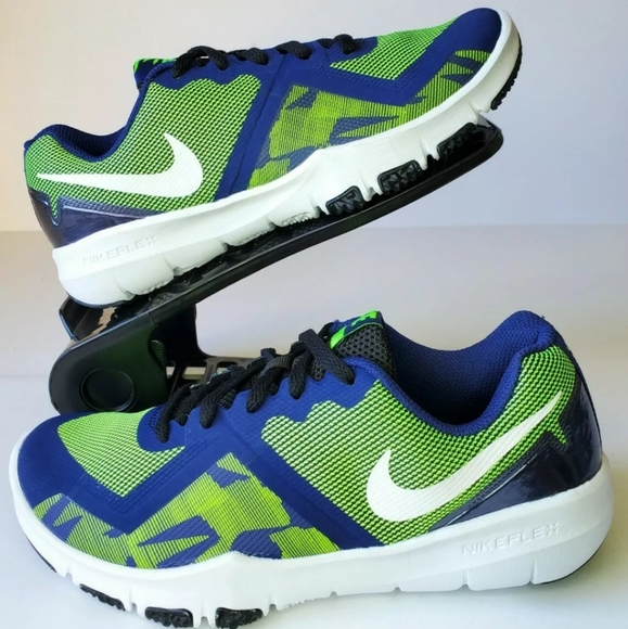 russell wilson tennis shoes